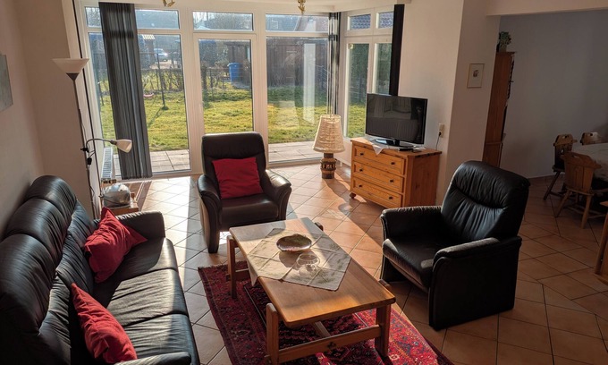 Wurster Nordseekuste Apartment | North Sea time-out basement - 400m from the dike