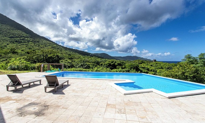Estate Bonne Esperance 1 House | North Shore- Gem 3-bedroom house with WiFi, AC, full kitchen, pool & apartment
