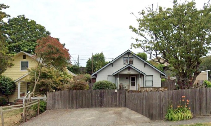 West End House | Northend Tacoma Charmer