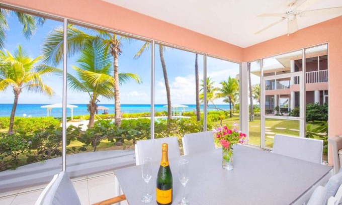 North Side House | Northern Lights 5 by Grand Cayman Villas & Condos