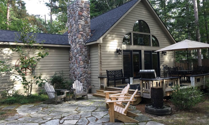 Glen Arbor Cottage | Northerness Cottage; a Short Ride to America's #1 Rated Beach!