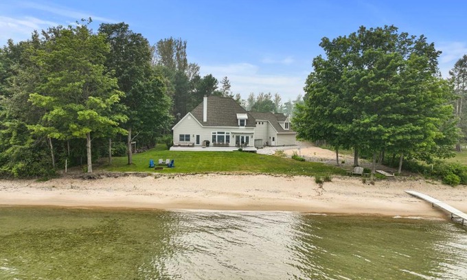Northport House | Northport Bay Beach Getaway