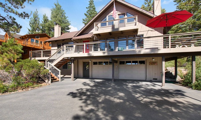 Lake Forest House | Northshore Tahoe Family Home with a View