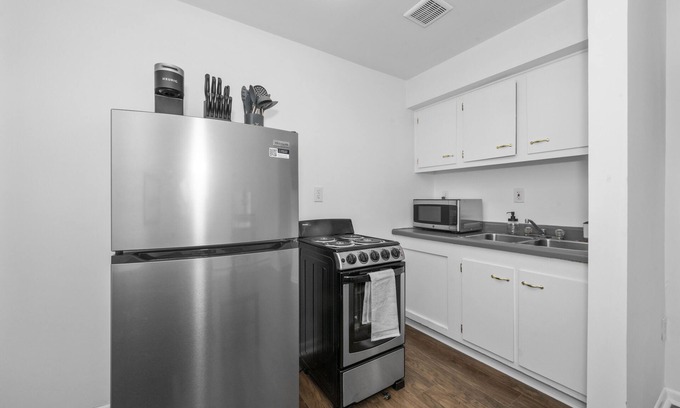 Northside House | Northside Suites – 4 Chic and Private Apartments Just 10 Minutes from Downtown!