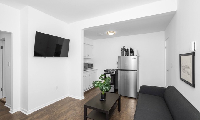 Northside Apartment | Northside Suites 4 – Your Perfect Vacation Haven Just 10 Min North of Downtown!