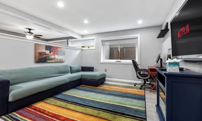 Foxhall Village Apartment | Northwest DC 1-BR Near Georgetown