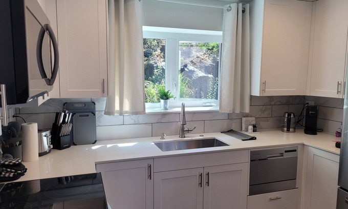 Riverview Apartment | Northwest Nook - Private 1 Bdr Suite near Downtown Seattle