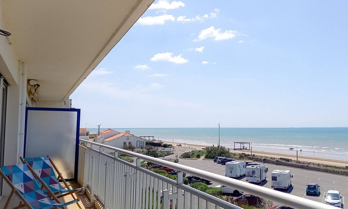 Notre-Dame-de-Monts Apartment | Notre-Dame-de-Monts - 2-bedroom apartment with ocean view, balcony, near beach & shops
