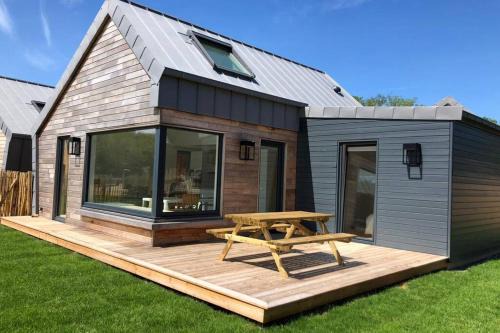 Crozon House | NOUVEAU La cabine du bout du monde Ile Vierge votre résidence bretonne de haut standing PL05