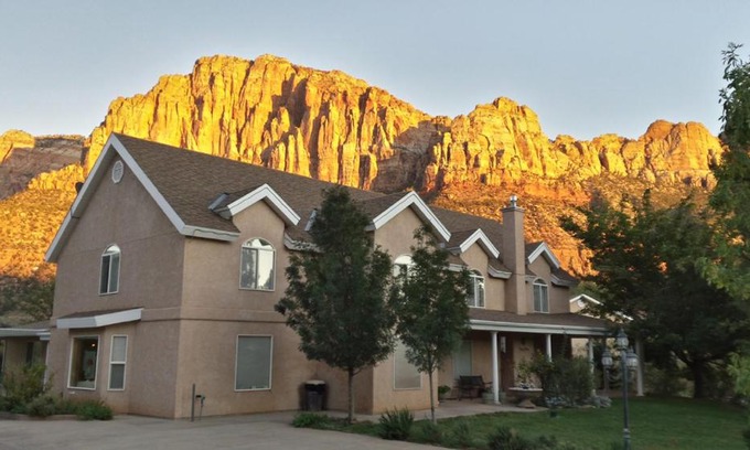 Zion National Park South Entrance Bed & Breakfast | Novel House Inn at Zion