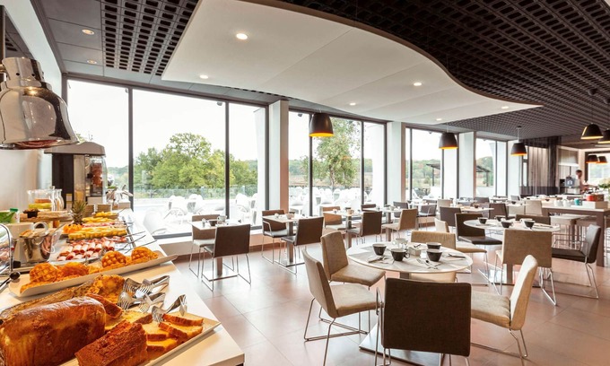 Limoges Hotel | Novotel Limoges Le Lac