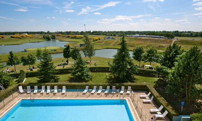 Magny-les-Hameaux Hotel | Novotel Saint-Quentin en Yvelines