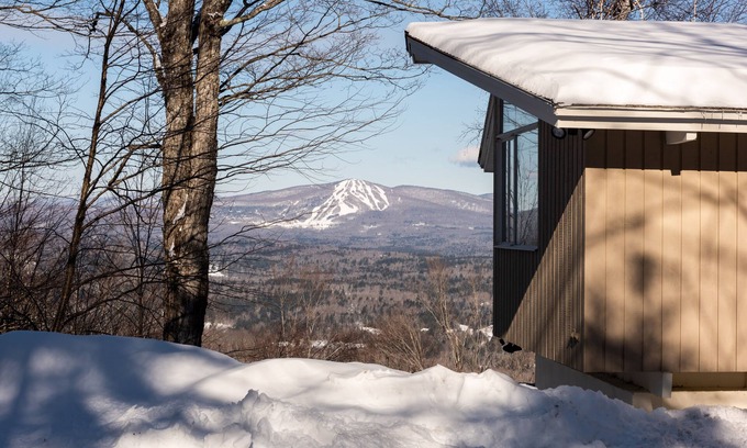 Stratton Mountain House | NOW Full AC n3 Level 2900 Sq.' House 6 Bedrooms 4.5 Baths 2 Fireplaces