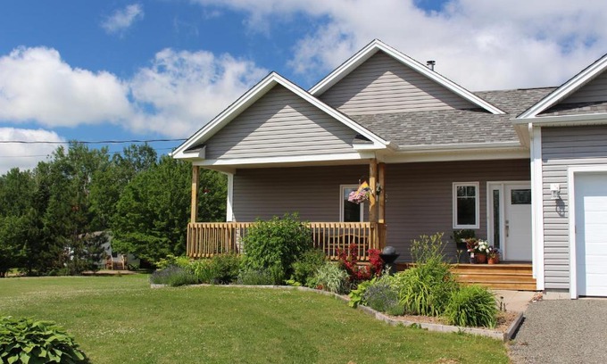 Shediac Bed & Breakfast | Nowak's Own B&B