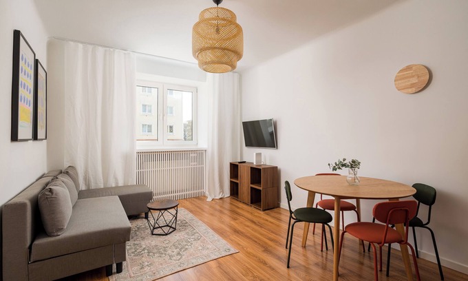 Muranow Apartment | Nowolipki Now & Wow Apartment