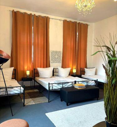 Annaberg-Buchholz House | Nr 10 Modernes helles Ferienzimmer für vier Personen familienfreundlich mit gemeinsamer Dusche