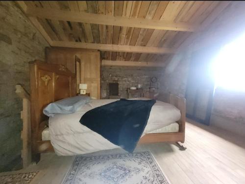 La Chapelle-Themer House | Nuit insolite, chambre au dessus d'une étable