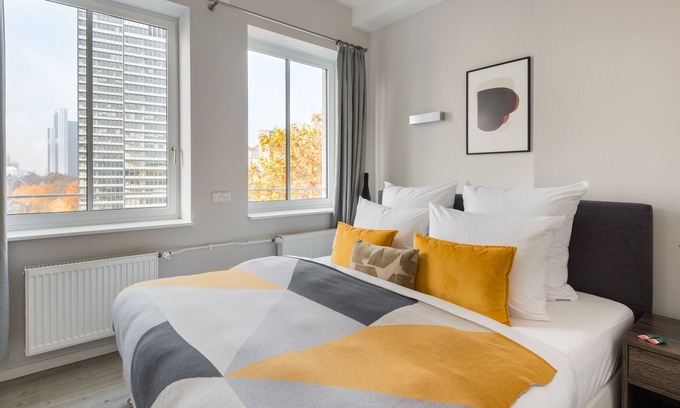 Bahnhofsviertel Apartment | Numa Frankfurt Blau