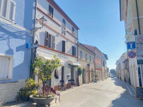 Numana Apartment | Numana centro, 3 posti aria condizionata pass auto