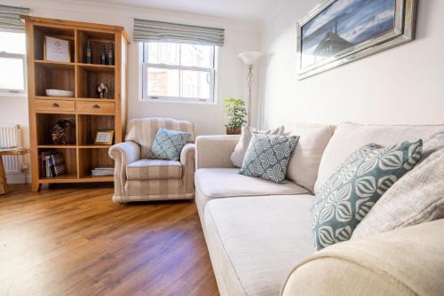 West Cliff Apartment | Number Seven Cottage