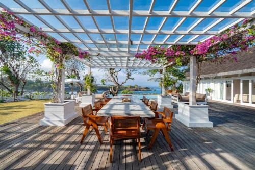 Mushroom Bay Villa | Nusa Del Rey