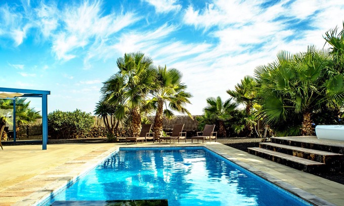 Lajares Villa | NVF - CASA ELIZA - Villa with pool and jacuzzi