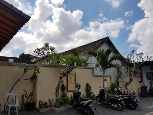 Berawa House | Nyoman Guesthouse Canggu