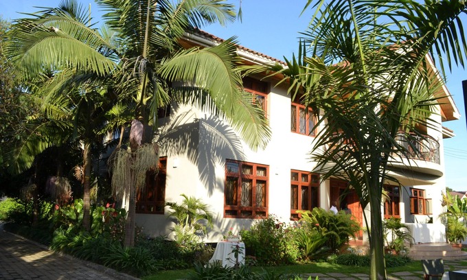 Arusha House | Nyumbani Arusha Bed and Breakfast