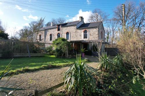 Lanvallay House | O Bois Dormant- Studio Vue Rance River et viaduc de DINAN