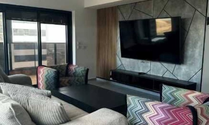 Bat Yam Apartment | O&O Group-Charming 4BR APT with Stellar Sea View