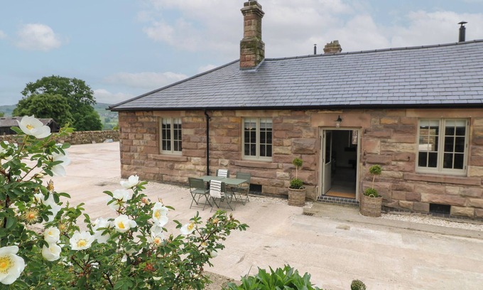 Crich House | OAK COTTAGE - FOLD YARDS, character holiday cottage in Alderwasley