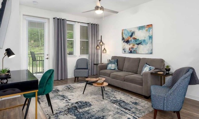 Pelham Apartment | Oak Mountain Retreat: Pool, Gym & Balcony
