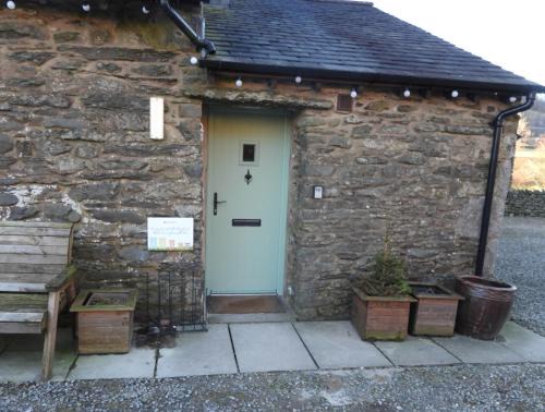 Bretherdale Apartment | Oak Tree Cottage nestled in the hills of the Lake District and Yorkshire Dales