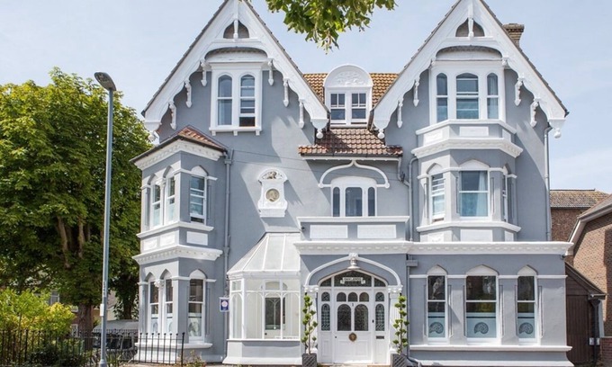 Weymouth Bed & Breakfast | Oaklands Guest House