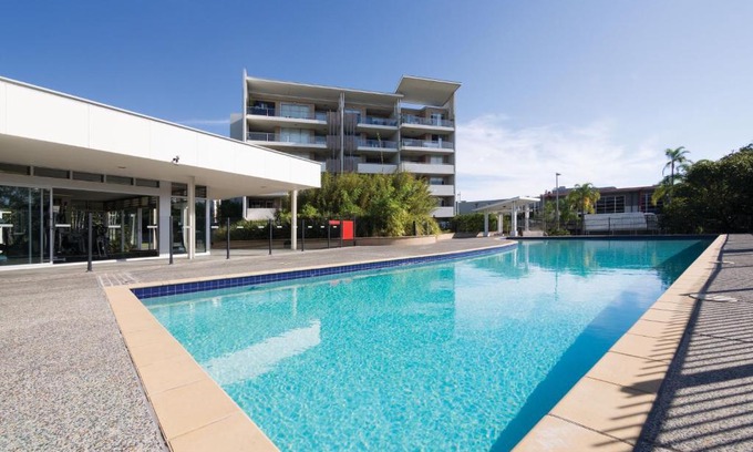 Bowen Hills Apartment | Oaks Brisbane Mews Suites