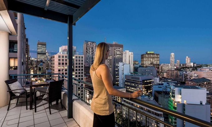Haymarket Apartment | Oaks Sydney Castlereagh Suites