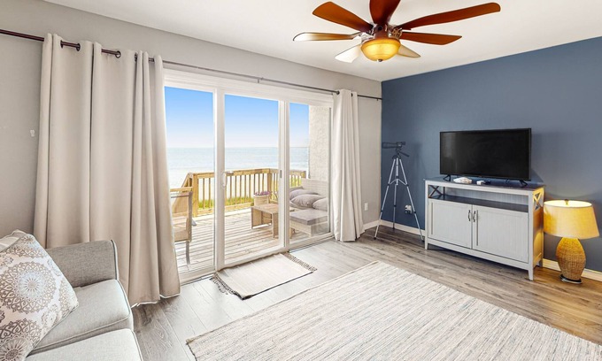Parker House | Oakshore Oasis | Waterfront townhome in Panama City