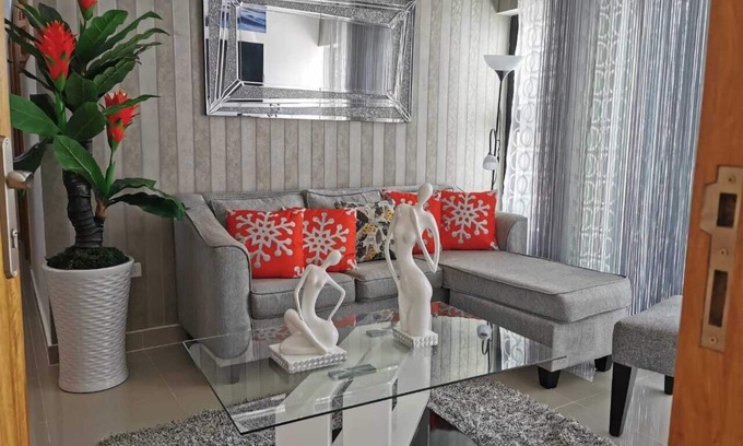 Santiago Province Apartment | Oasis - Swimming Pool, Netflix, WIFI, AC, CATV 3