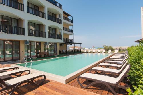 Lozenets Resort | Oasis Del Sol - Front Beach