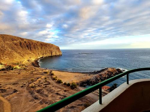 Los Cristianos Apartment | Oasis