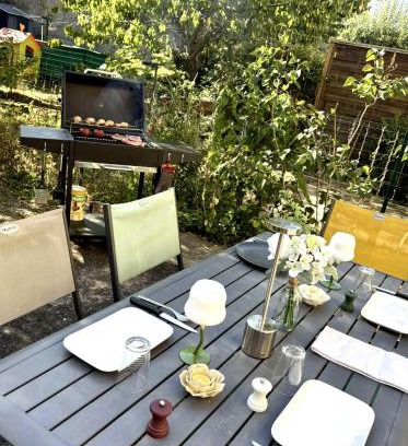 Saint-Pierre - Rene II - Bonsecours Apartment | Oasis - Havre de paix à Nancy avec Jardin et Parking gratuit