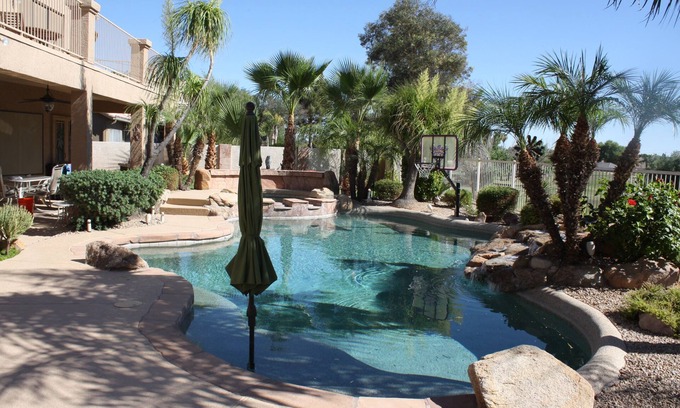 Superstition Springs House | Oasis in the desert! Pool, hot tub, putting chipping green, outdoor bar.