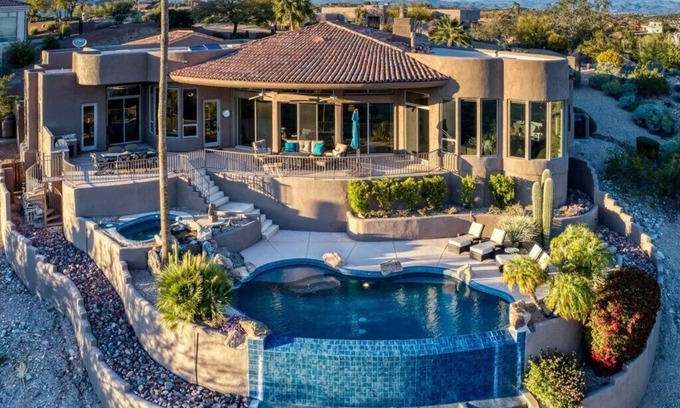 Fountain Hills House | Oasis in the Sun by HomeSlice Stays