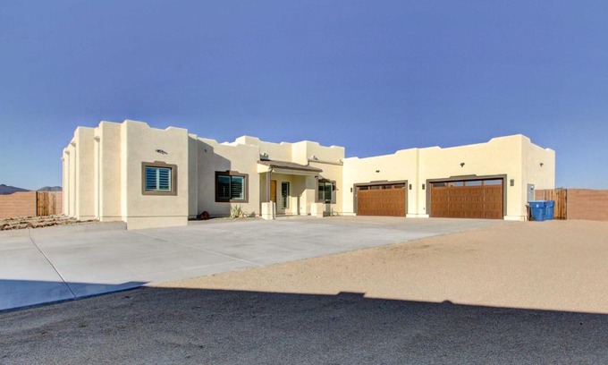 Anthem House | Oasis-Like Phoenix Home with Private Outdoor Pool!