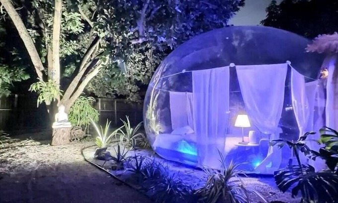 Gladeview House | OasisStyle Jacuzzi Glamping Gym Parking BBQ Secure