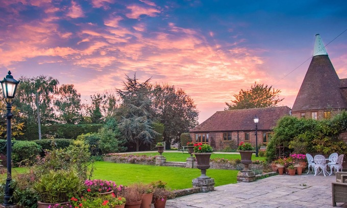 Battle Other | Oast House Near Battle