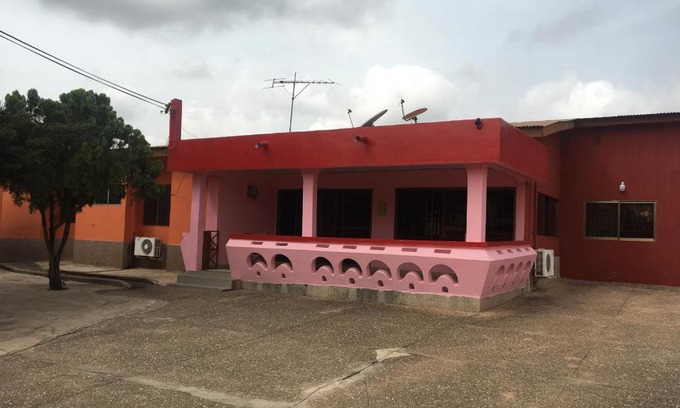 Accra House | Obiba J.K Guest House