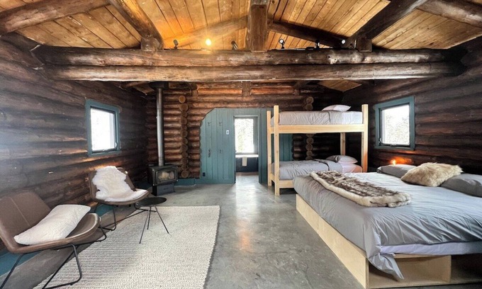 Saint-Simeon Cabin | ÖBois Charlevoix: The Forgerie