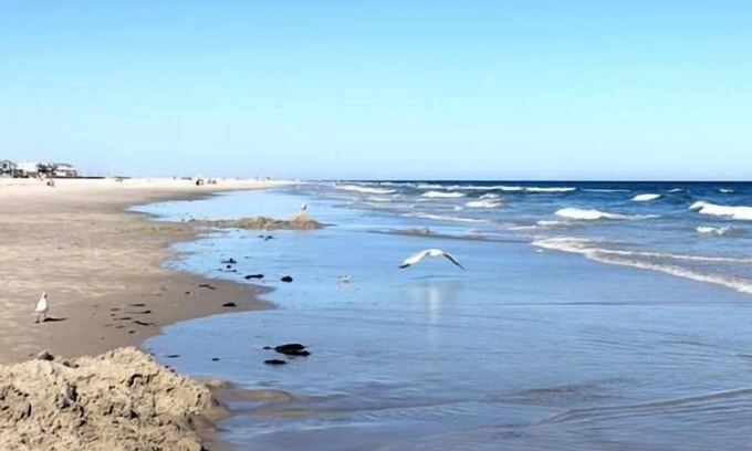 Brigantine Condo | OCEAN 21: Beautiful 2Bed 2Bath Oceanfront Condo, Brigantine, NJ