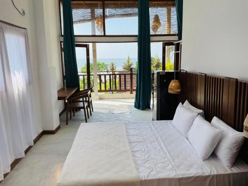Weligama House | Ocean Air Guesthouse and Villa Weligama - MINUTE TO WAVES